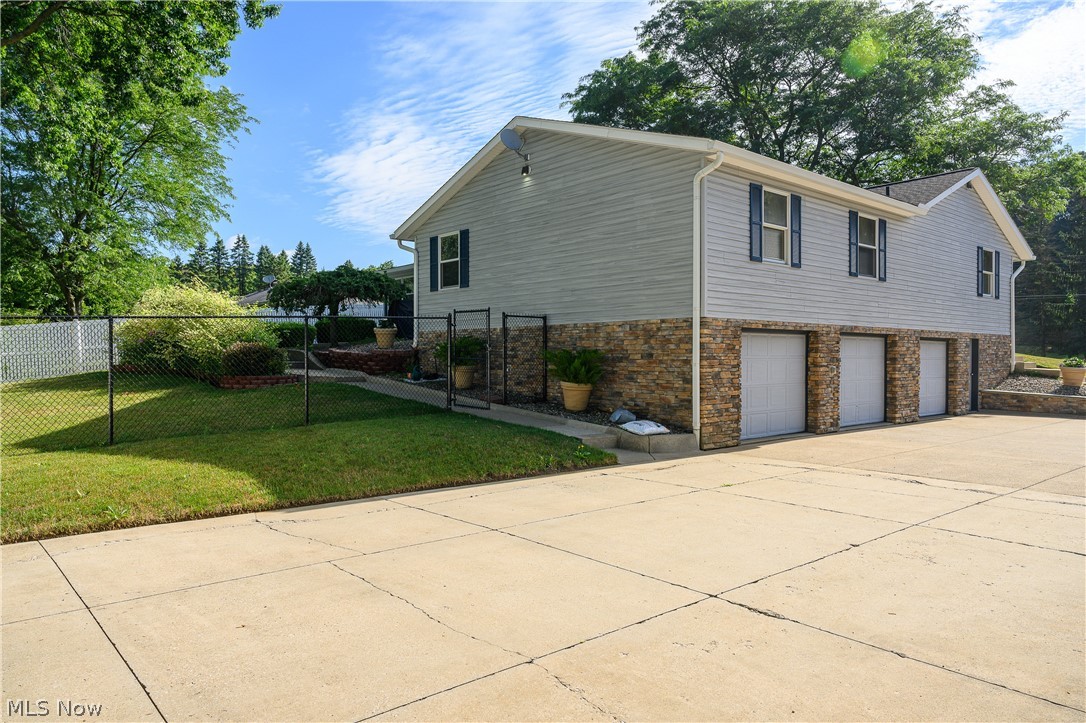 2371 Sunnybrook Road
