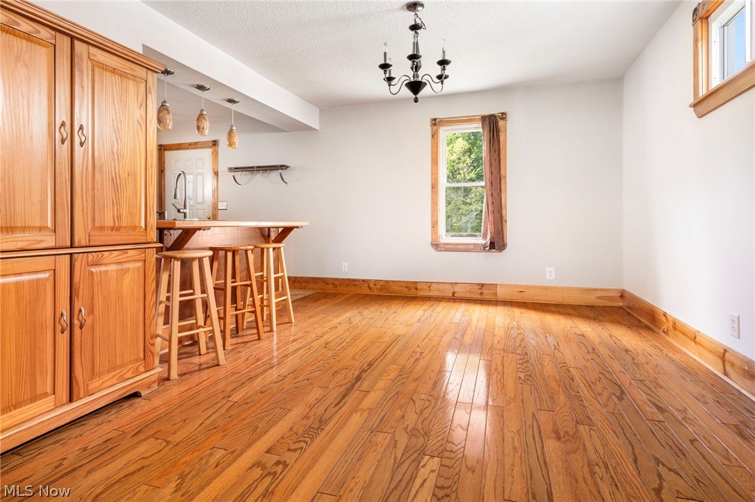 124 Washington Street W