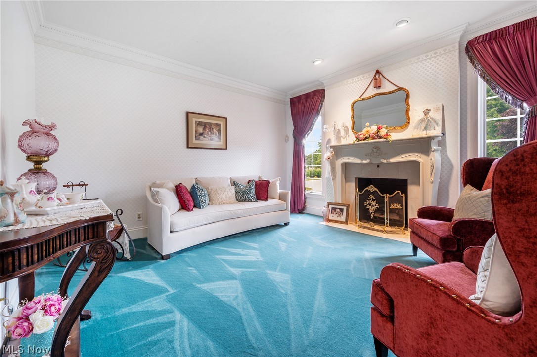 5554 Loma Linda Lane NE