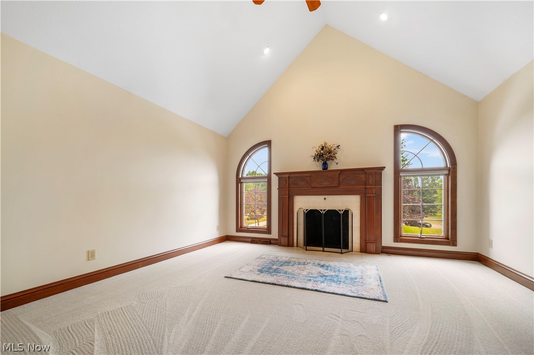5554 Loma Linda Lane NE
