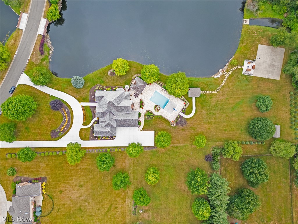 5554 Loma Linda Lane NE