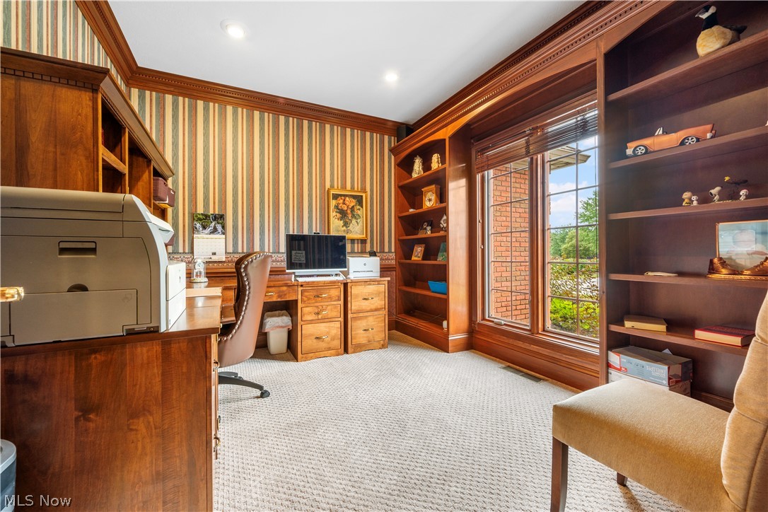 5554 Loma Linda Lane NE