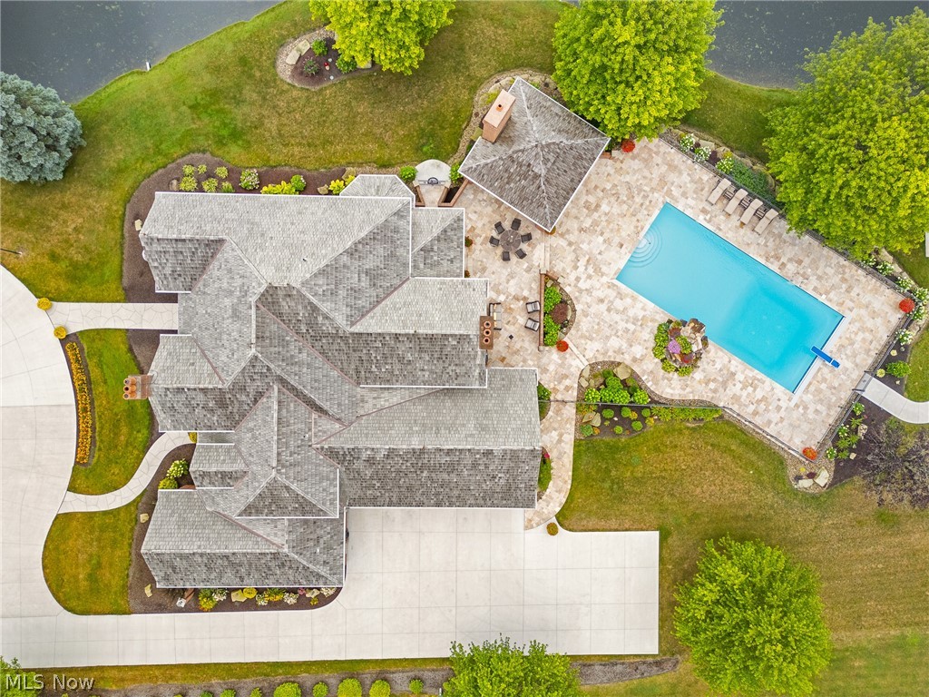 5554 Loma Linda Lane NE