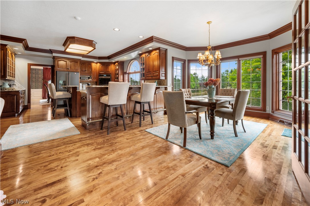 5554 Loma Linda Lane NE