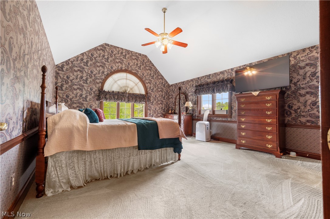 5554 Loma Linda Lane NE
