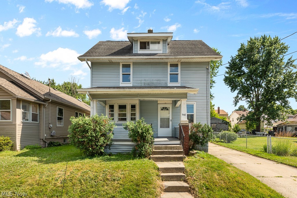 948 Saxon Avenue