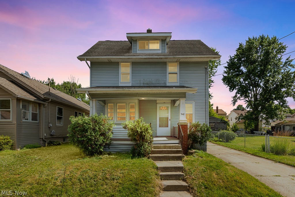 948 Saxon Avenue