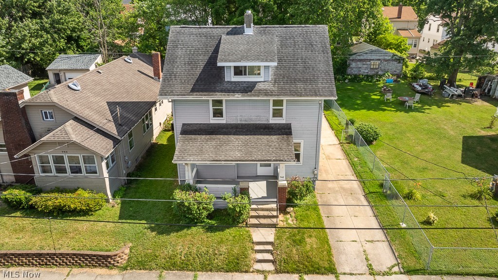 948 Saxon Avenue