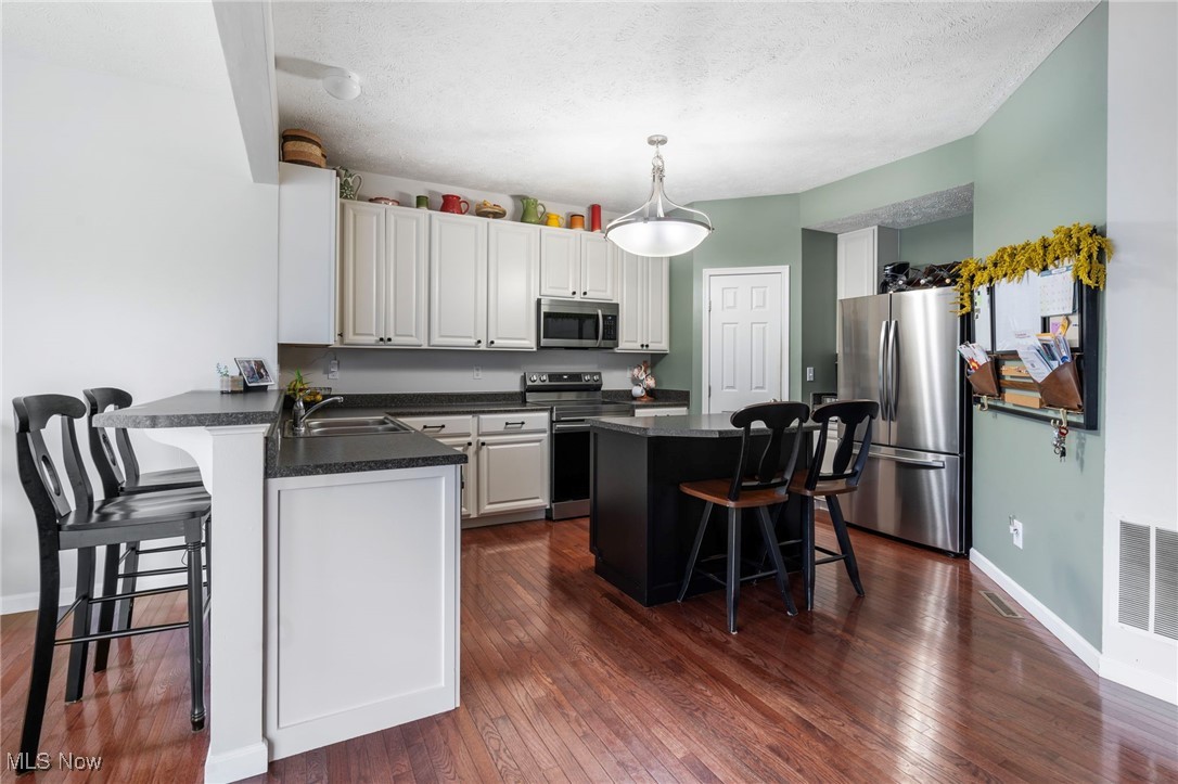 2709 Bishop Oval