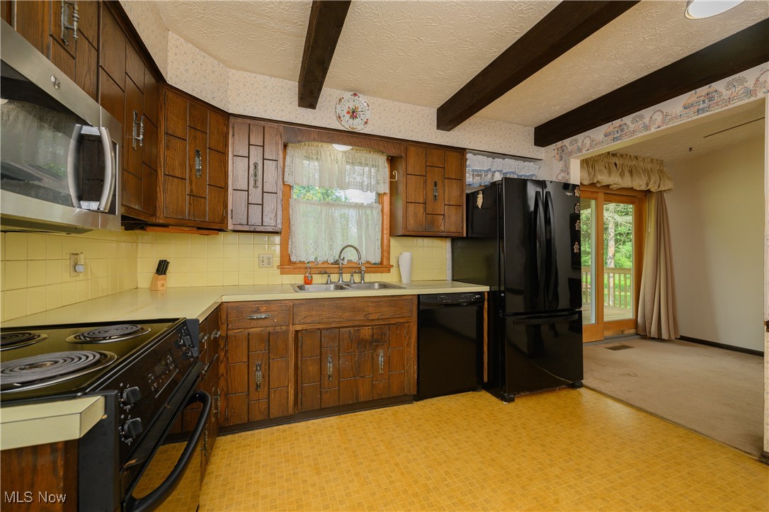 1307 Highwood Drive