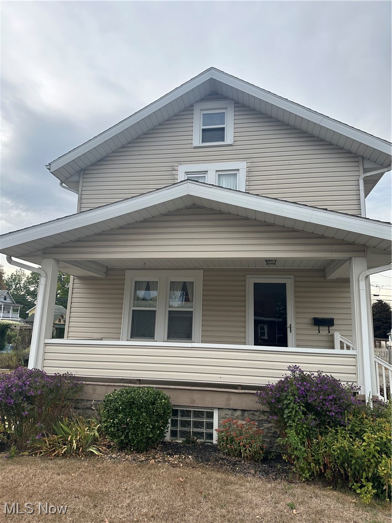 315 E 10th Rear