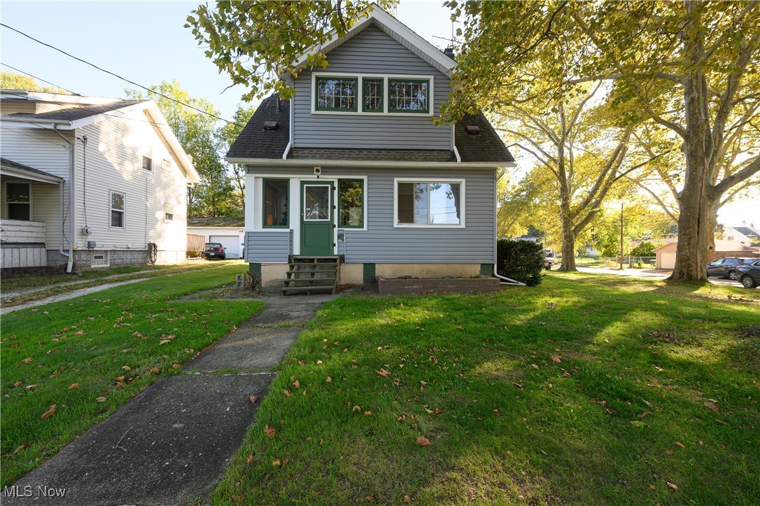 438 LOCKWOOD Street