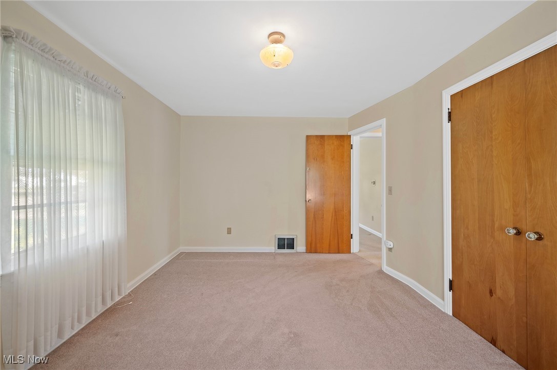 148 Hilltop Drive NW