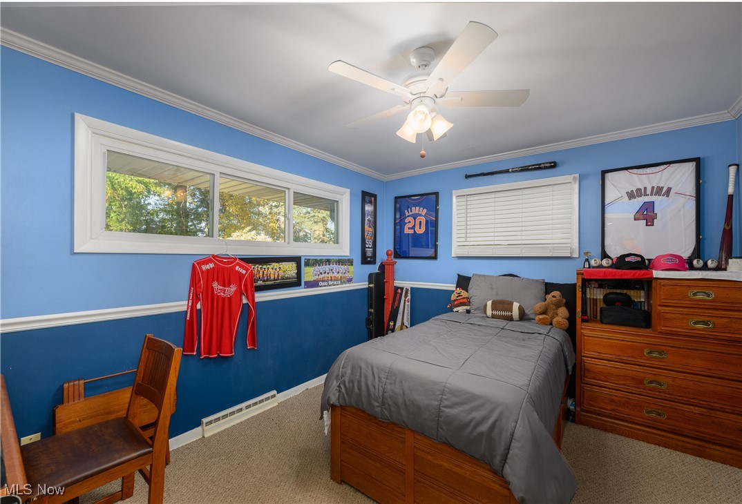 1041 W MILTON