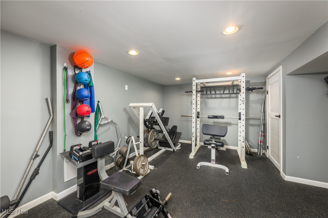 1041 W MILTON