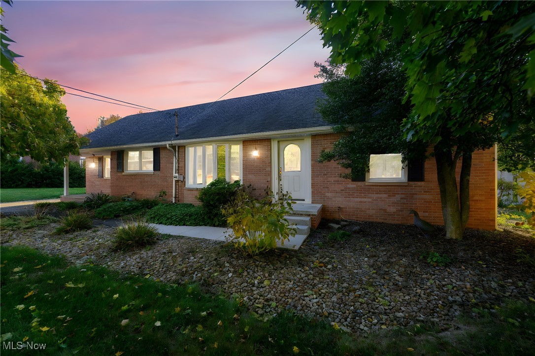 1320 Perry Drive NW
