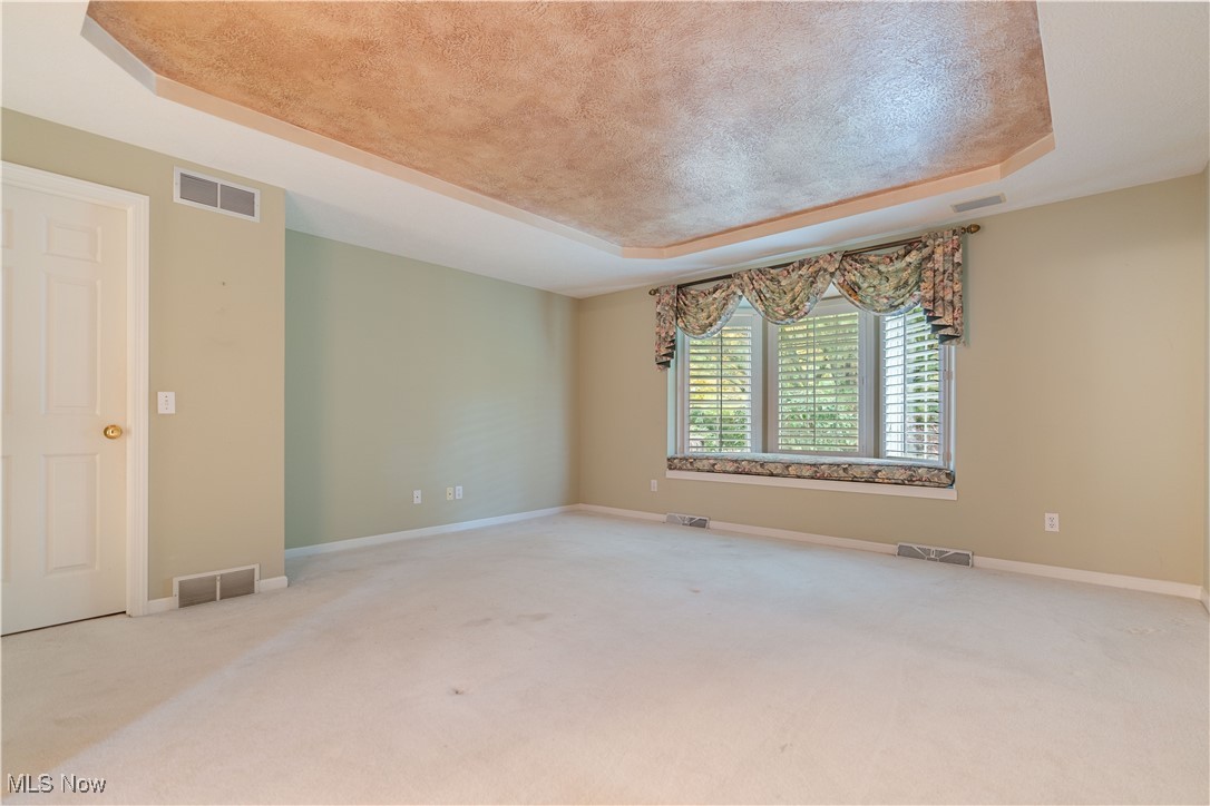 5184 Sea Pines Circle NW