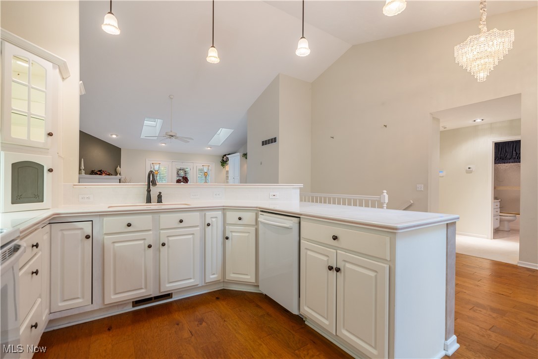 5184 Sea Pines Circle NW