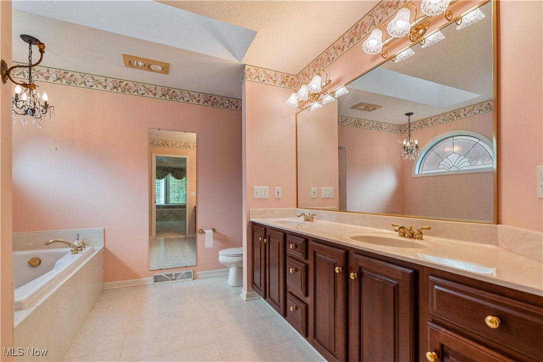 5184 Sea Pines Circle NW