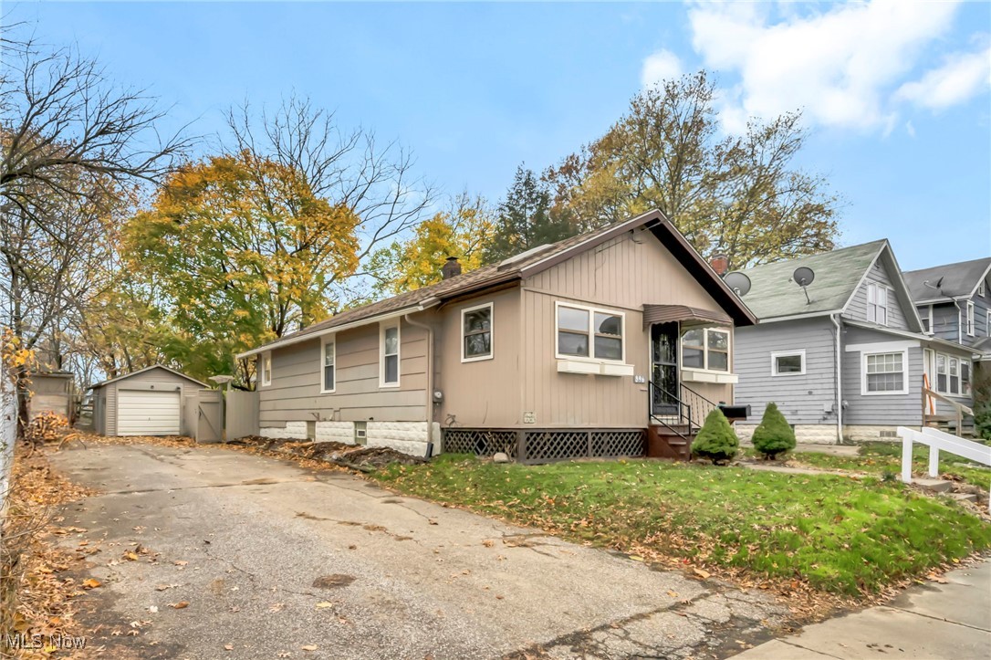 896 Concord Avenue