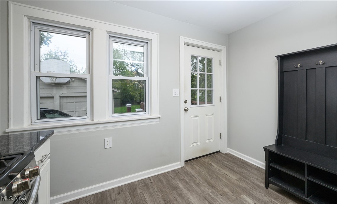 76 E Wilbeth