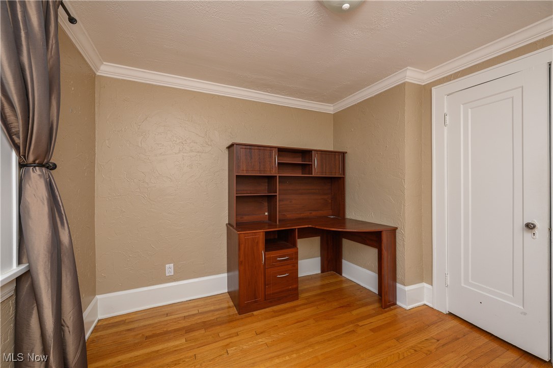 76 E Wilbeth