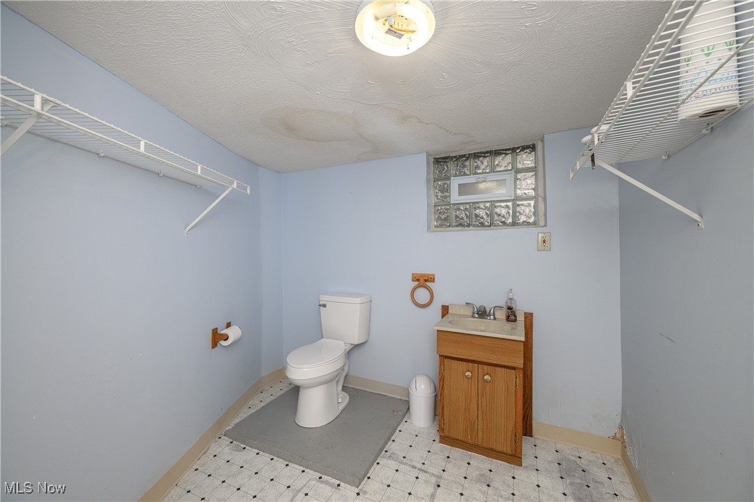 76 E Wilbeth