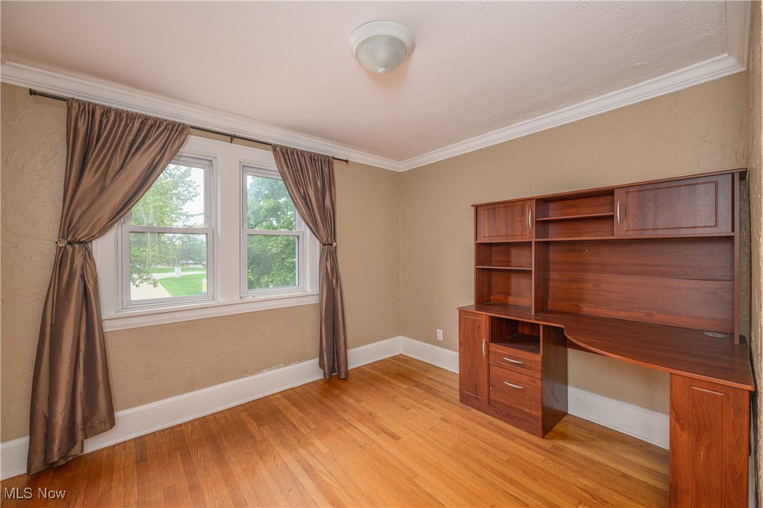76 E Wilbeth