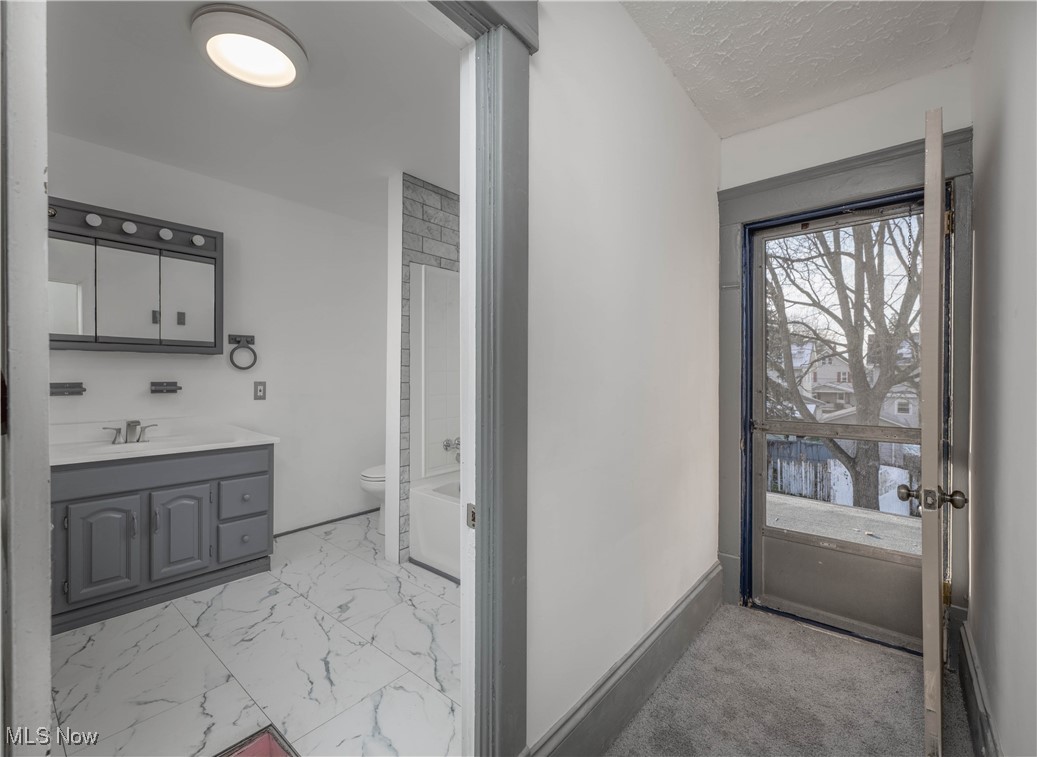2700 9th Street NW