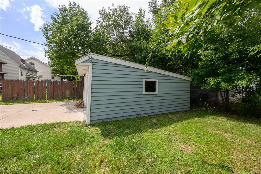 5550 Grasmere
