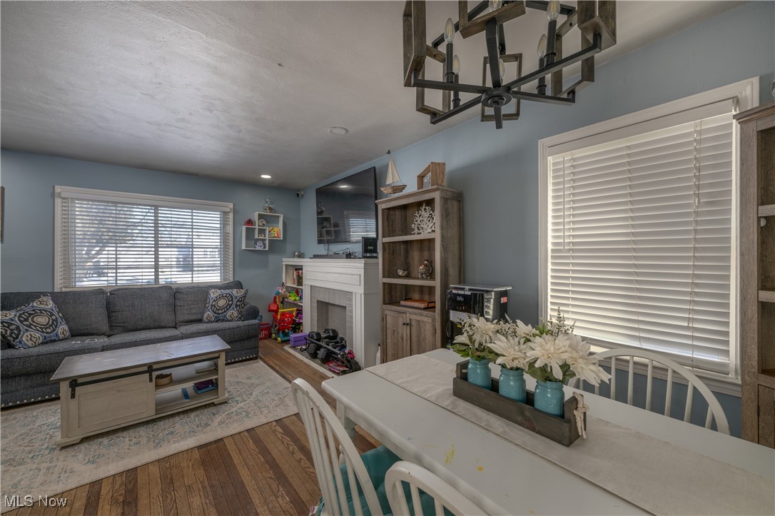 1409 W 12th Street