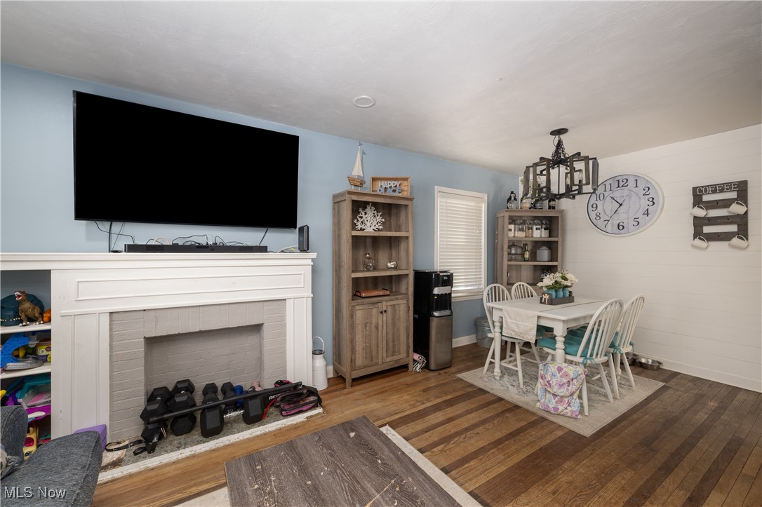 1409 W 12th Street