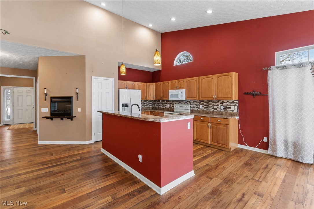 5075 Autumnwood Lane