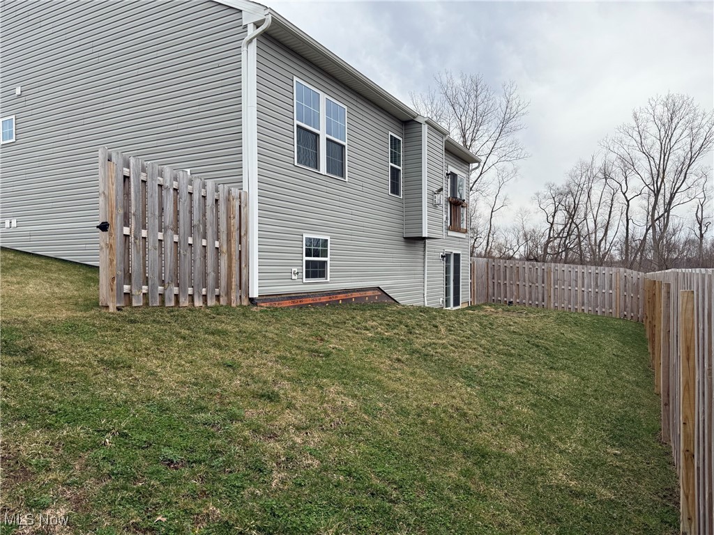 4673 Louis Lane