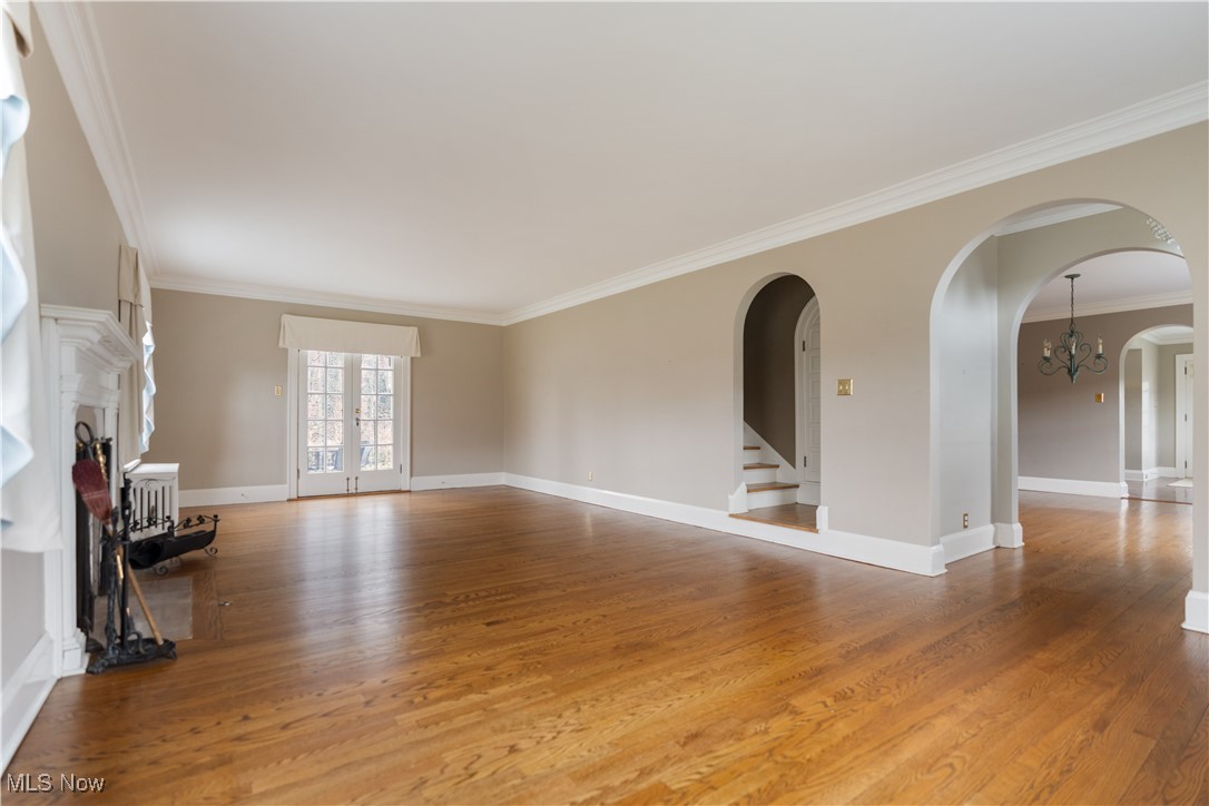 160 25th Street NW