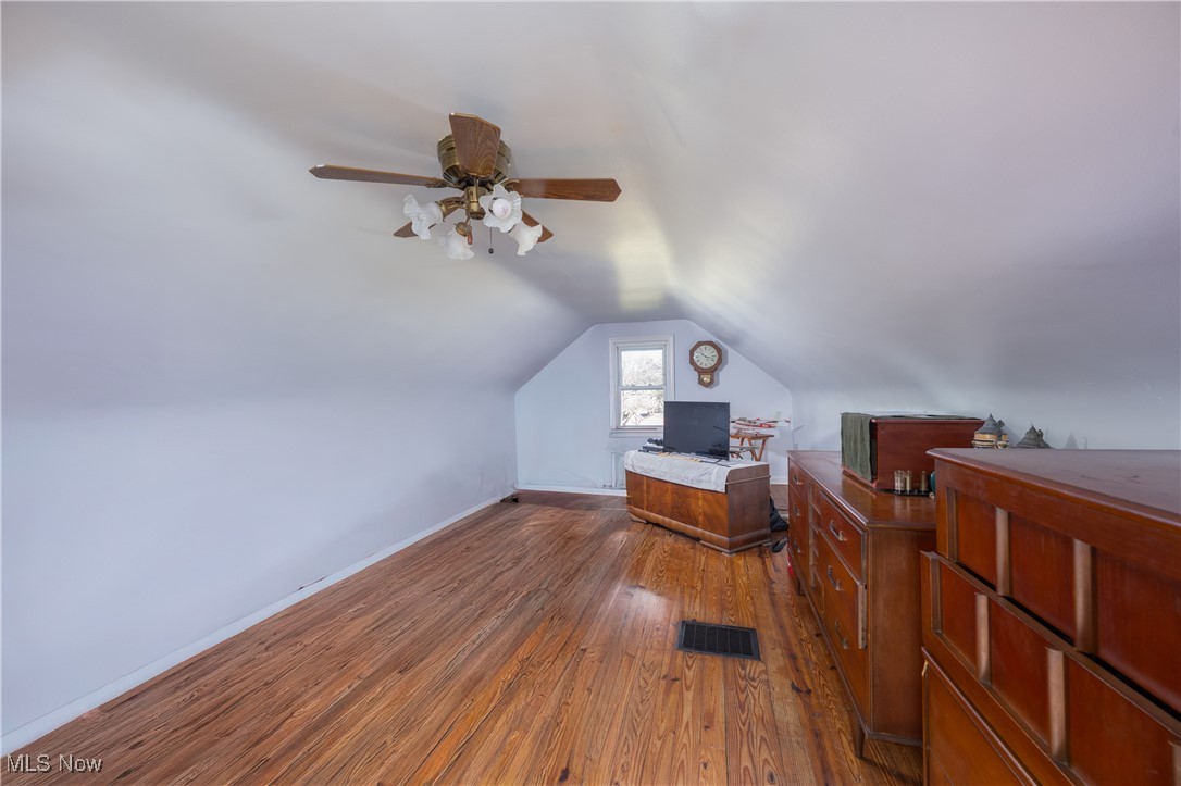 2702 25th NW
