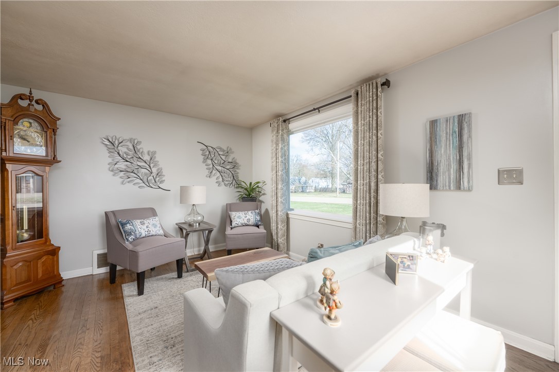 2702 25th NW