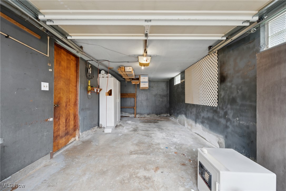561 Carver Street NW