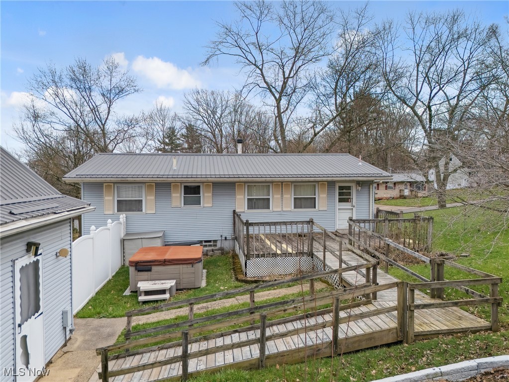 561 Carver Street NW