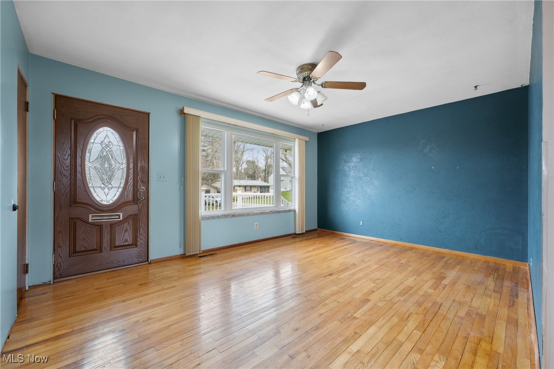 561 Carver Street NW