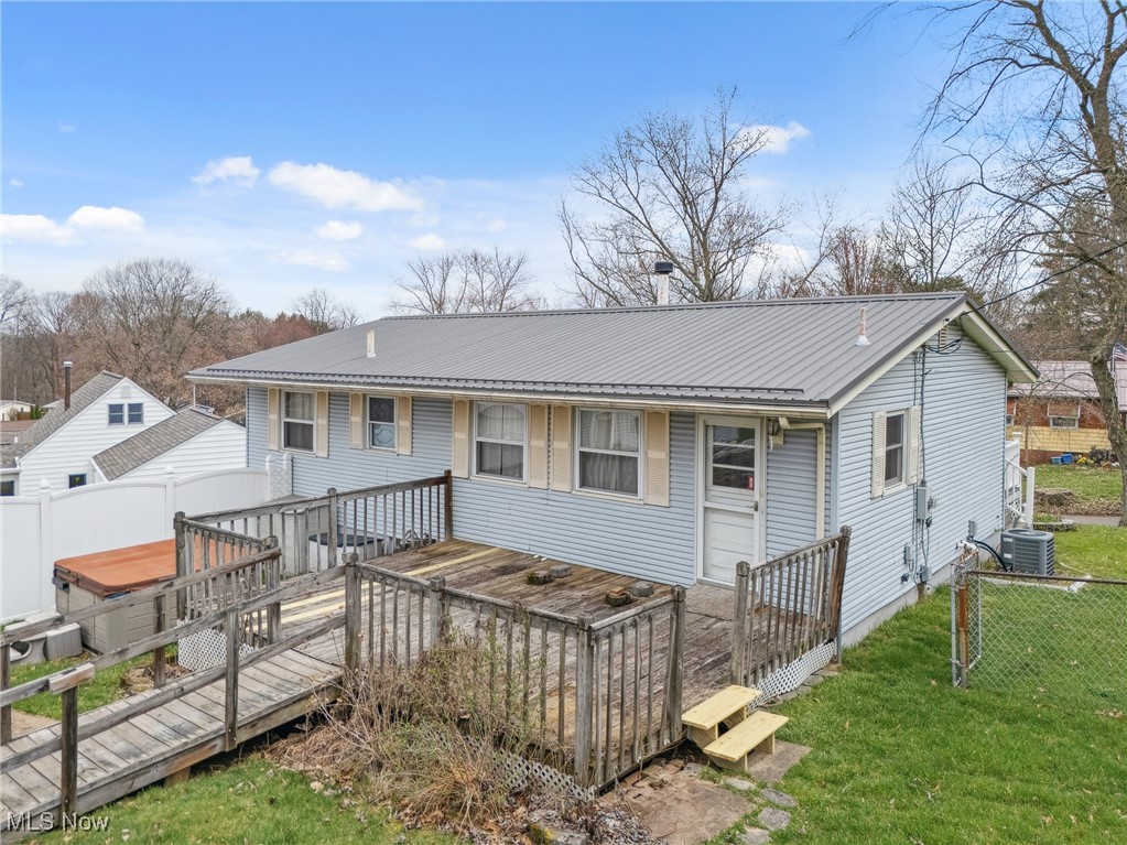 561 Carver Street NW