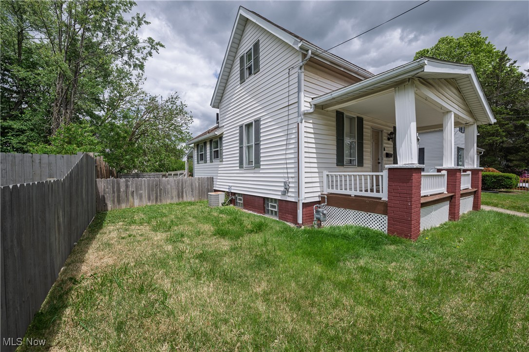 1327 19th Street NE