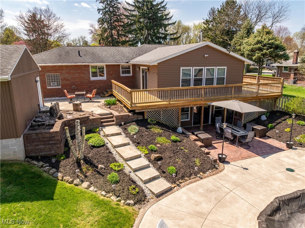 85 N House Drive