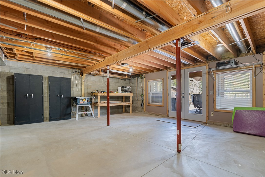 85 N House Drive