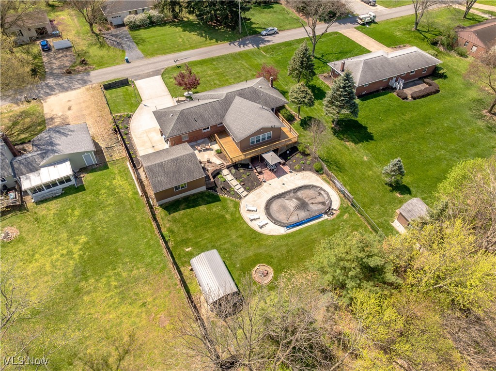 85 N House Drive