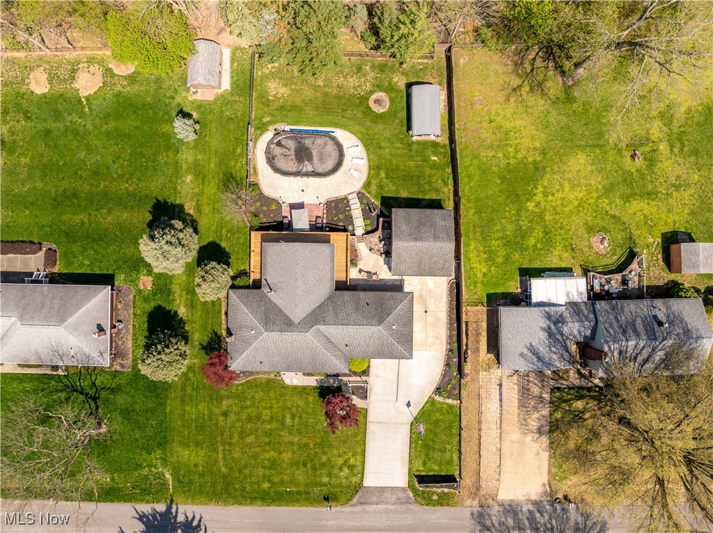 85 N House Drive