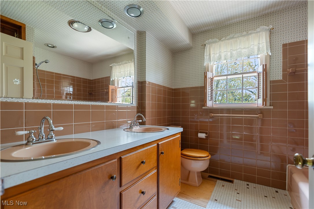 162 S Tamarack Road