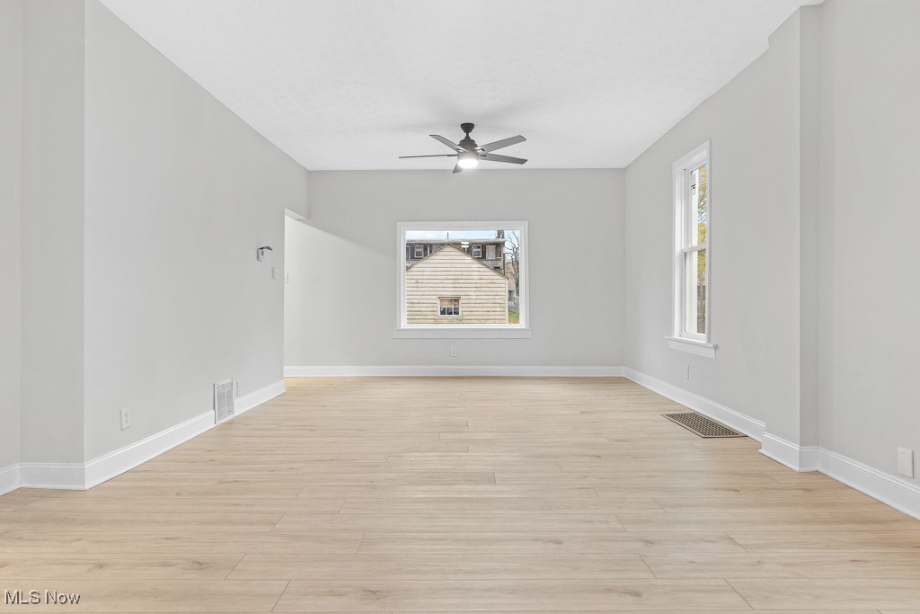 38 W Washington Street