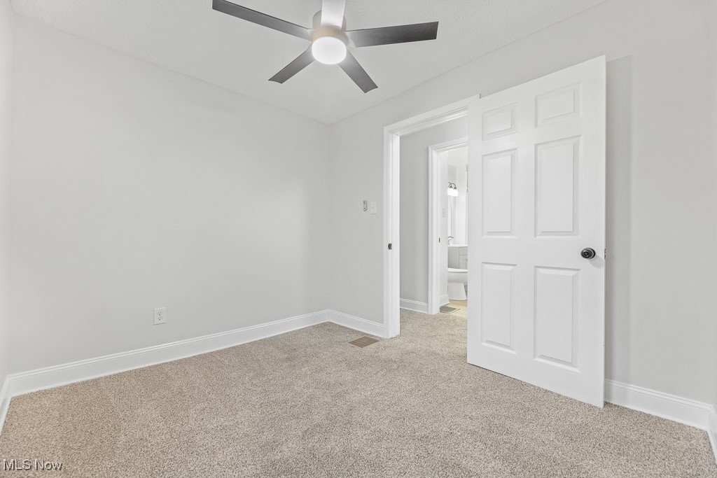 38 W Washington Street