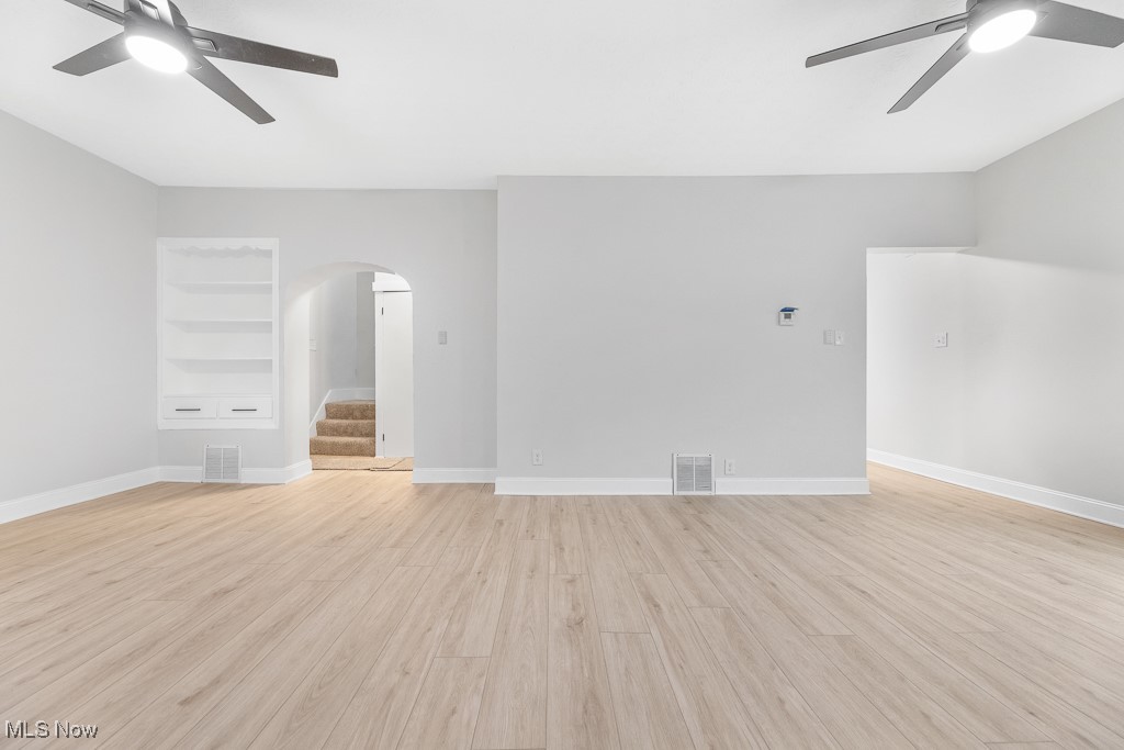 38 W Washington Street